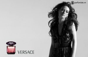 nuoc-hoa-nu-crystal-noir-cua-hang-versace-55e7fe7434daf